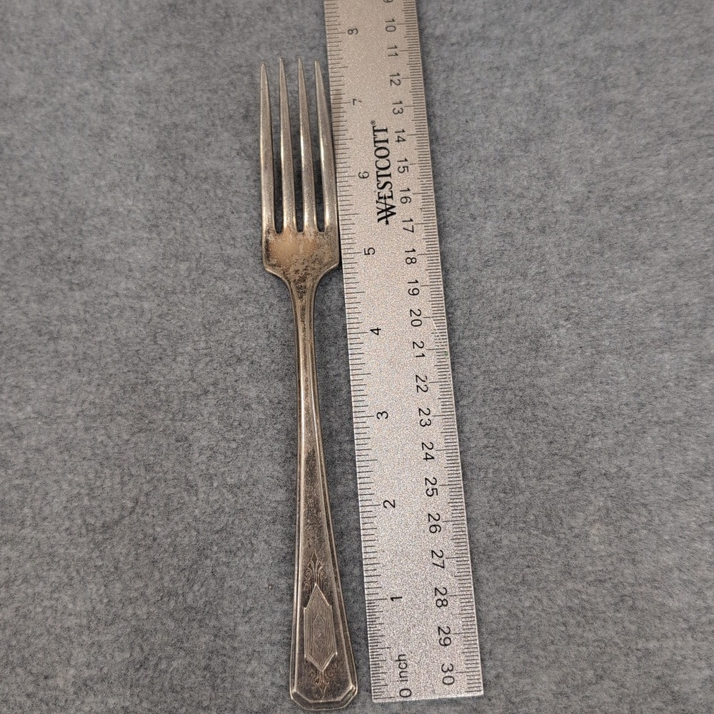 Wm A Rogers A1‎ Plus Silverplate Art Deco Dinner Fork Etched Handle - Picture 4 of 4